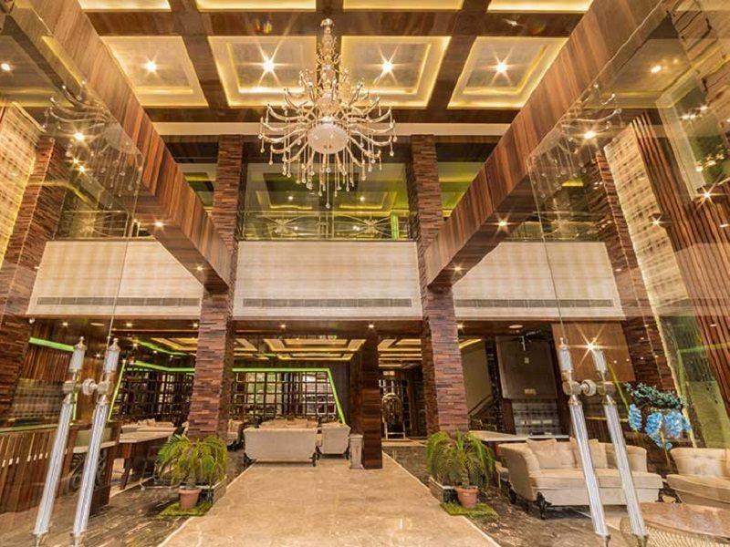 Costa Riviera Hotel Varanasi Exterior foto