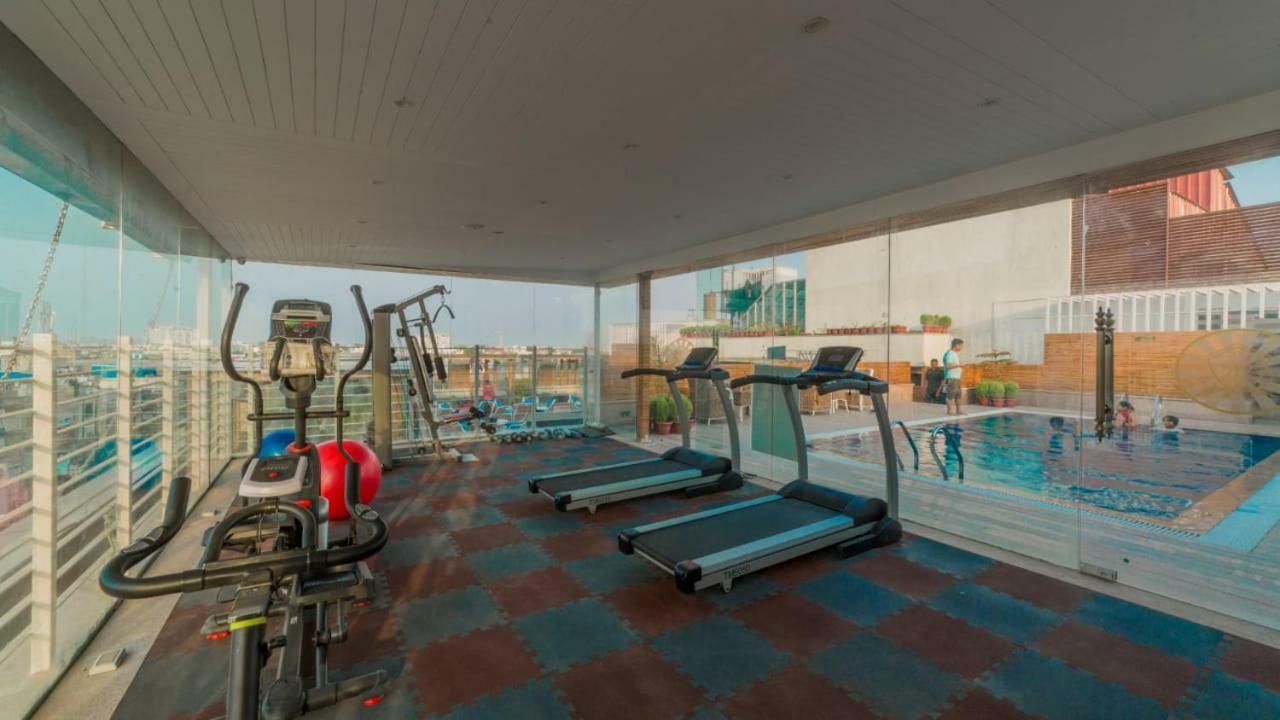 Costa Riviera Hotel Varanasi Exterior foto